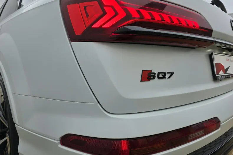 Audi SQ7 din 2023 cu 68.796 km - oferta AUD255758 - foto 9
