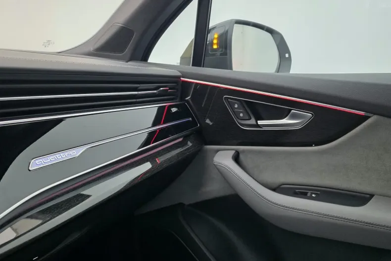 Audi SQ7 din 2023 cu 68.796 km - oferta AUD255758 - foto 14