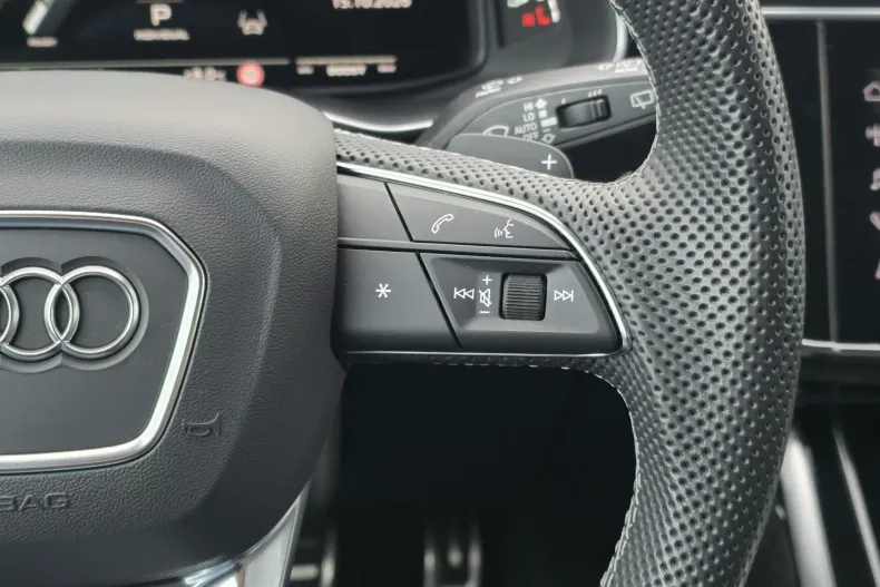 Audi SQ7 din 2023 cu 68.796 km - oferta AUD255758 - foto 17