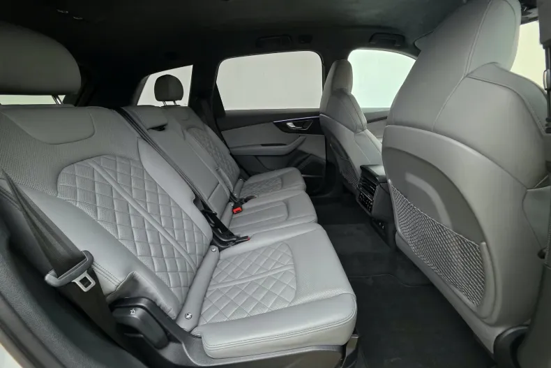 Audi SQ7 din 2023 cu 68.796 km - oferta AUD255758 - foto 22