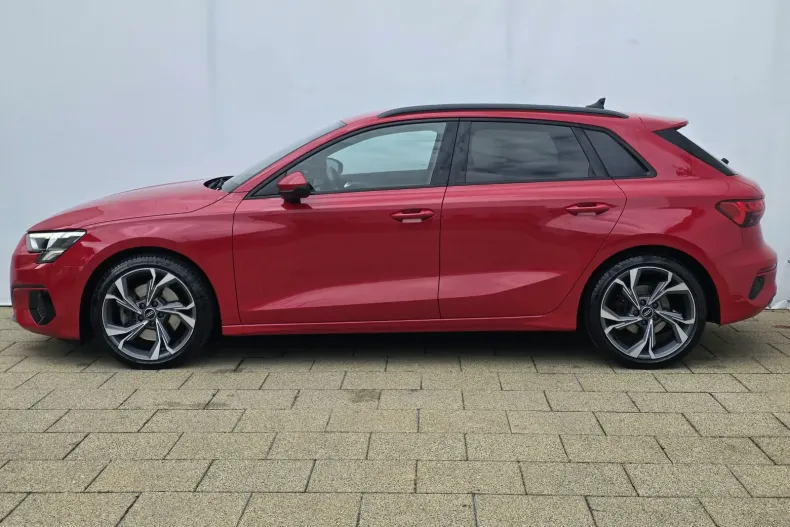 Audi A3 din 2022 cu 42.707 km - oferta AUD255761 - foto 4