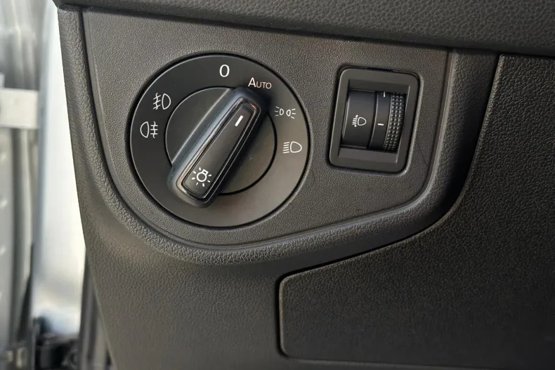 Volkswagen Polo din 2022 cu 48.259 km - oferta VOL255768 - foto 26