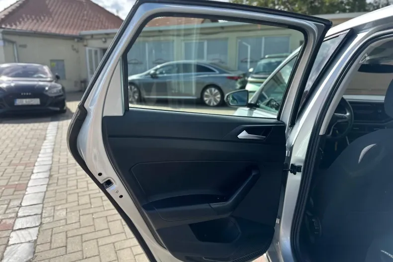Volkswagen Polo din 2022 cu 48.259 km - oferta VOL255768 - foto 35