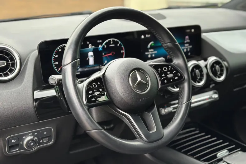 Mercedes-Benz GLA din 2022 cu 110.727 km - oferta MER255771 - foto 17