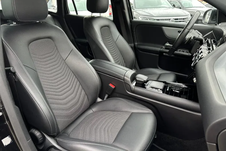 Mercedes-Benz GLA din 2022 cu 110.727 km - oferta MER255771 - foto 24
