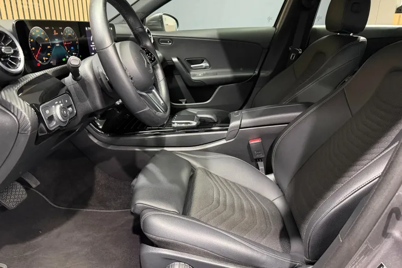 Mercedes-Benz A 250 (Clasa A) din 2022 cu 66.922 km - oferta MER255777 - foto 15