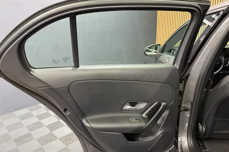 Mercedes-Benz A 250 (Clasa A) din 2022 cu 66.922 km - oferta MER255777 - foto 23