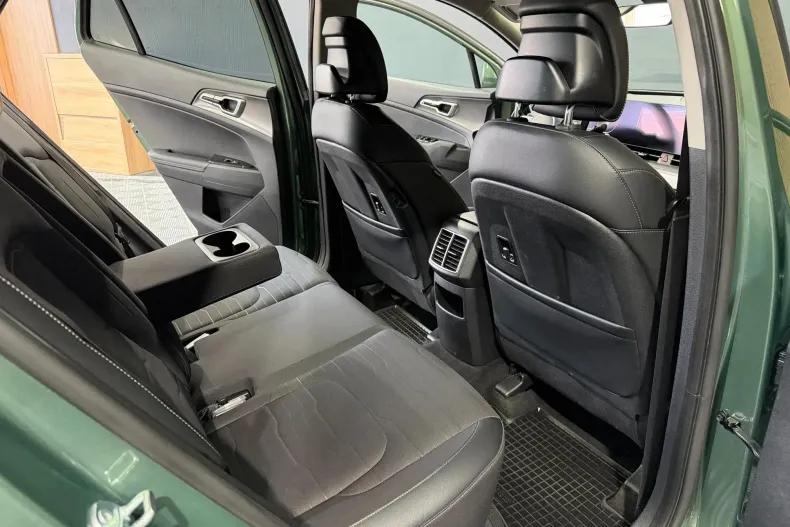 Kia Sportage din 2024 cu 69.940 km - oferta KIA255778 - foto 19