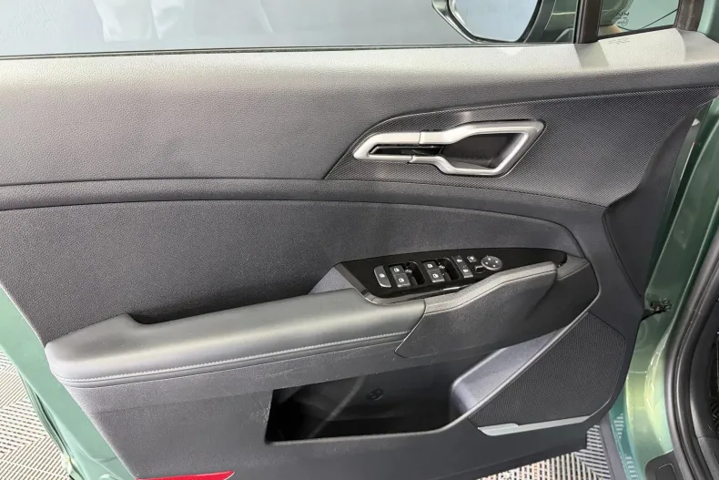Kia Sportage din 2024 cu 69.940 km - oferta KIA255778 - foto 26