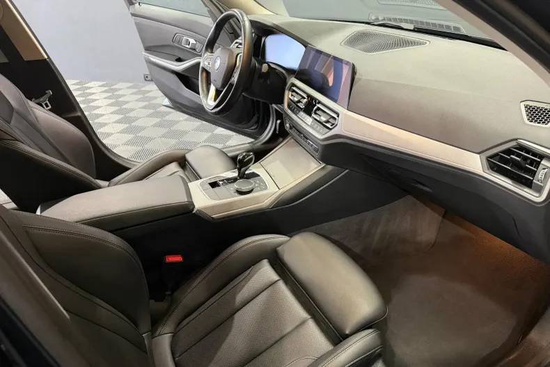BMW 320 (Seria 3) din 2022 cu 120.264 km - oferta BMW255780 - foto 13