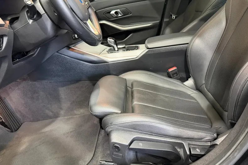 BMW 320 (Seria 3) din 2022 cu 120.264 km - oferta BMW255780 - foto 21