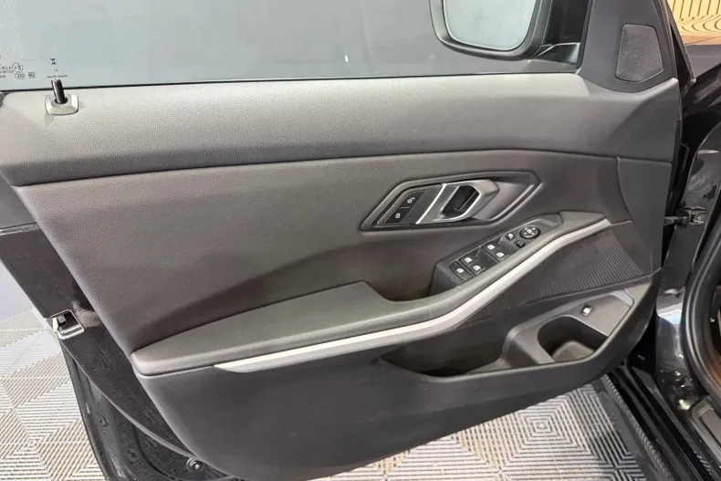 BMW 320 (Seria 3) din 2022 cu 120.264 km - oferta BMW255780 - foto 26