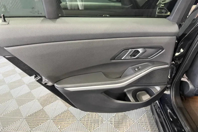 BMW 320 (Seria 3) din 2022 cu 120.264 km - oferta BMW255780 - foto 27