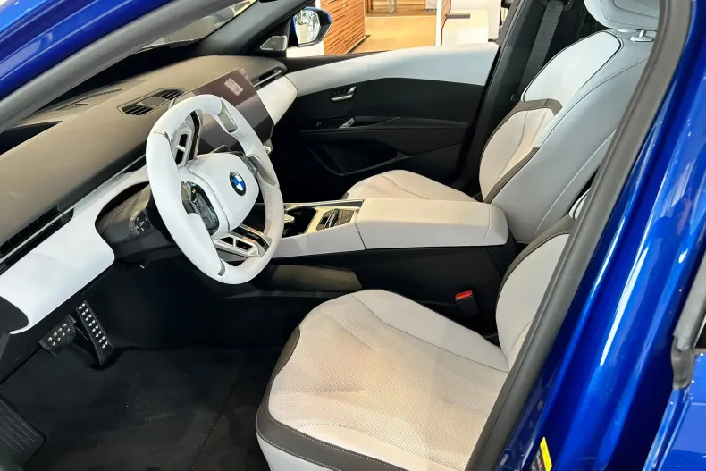 BMW i3 din 2026 cu 7 km - oferta BMW255793 - foto 10
