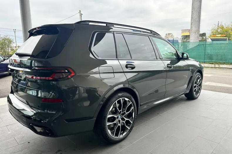 BMW X7 (Seria X) din 2026 cu 7 km - oferta BMW255794 - foto 4