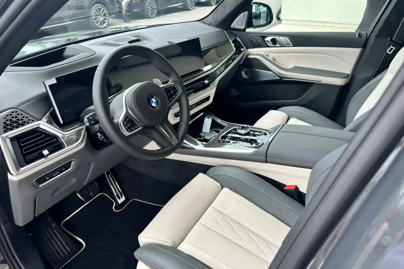 BMW X7 (Seria X) din 2026 cu 7 km - oferta BMW255794 - foto 9