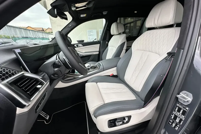 BMW X7 (Seria X) din 2026 cu 7 km - oferta BMW255794 - foto 10