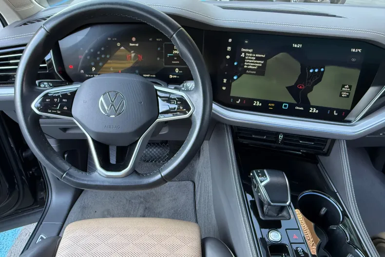 Volkswagen Touareg din 2024 cu 102.482 km - oferta VOL255811 - foto 22