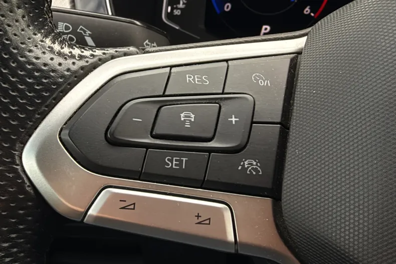 Volkswagen Passat din 2021 cu 122.819 km - oferta VOL255812 - foto 16