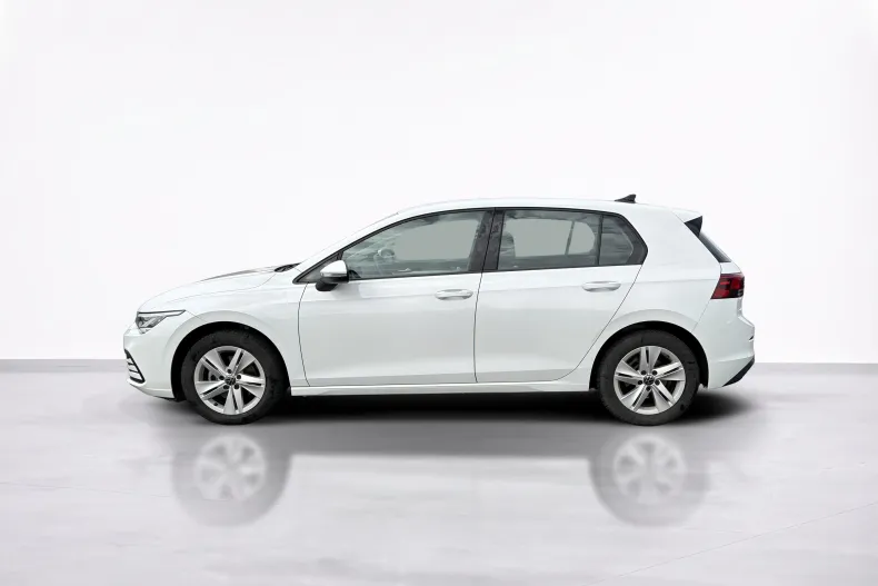 Volkswagen Golf din 2024 cu 71.976 km - oferta VOL255813 - foto 3