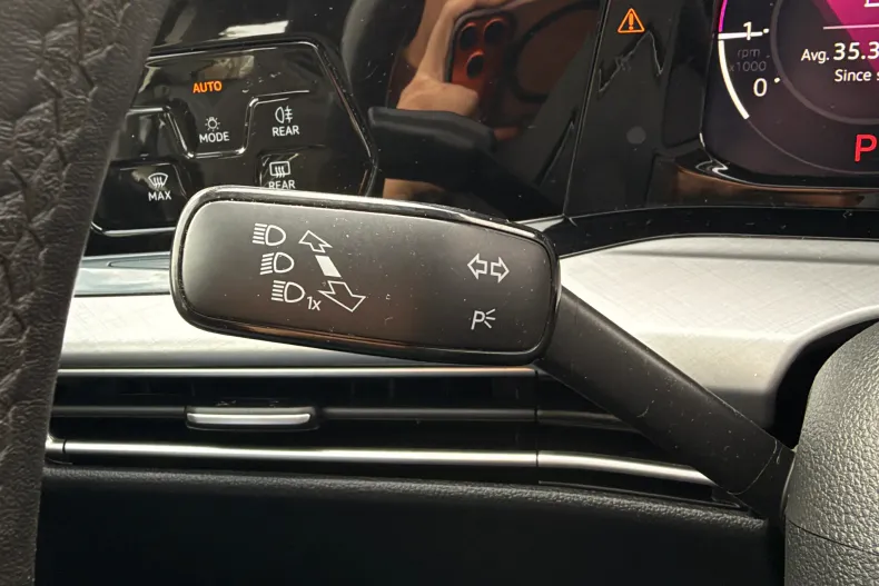 Volkswagen Golf din 2024 cu 71.976 km - oferta VOL255813 - foto 17