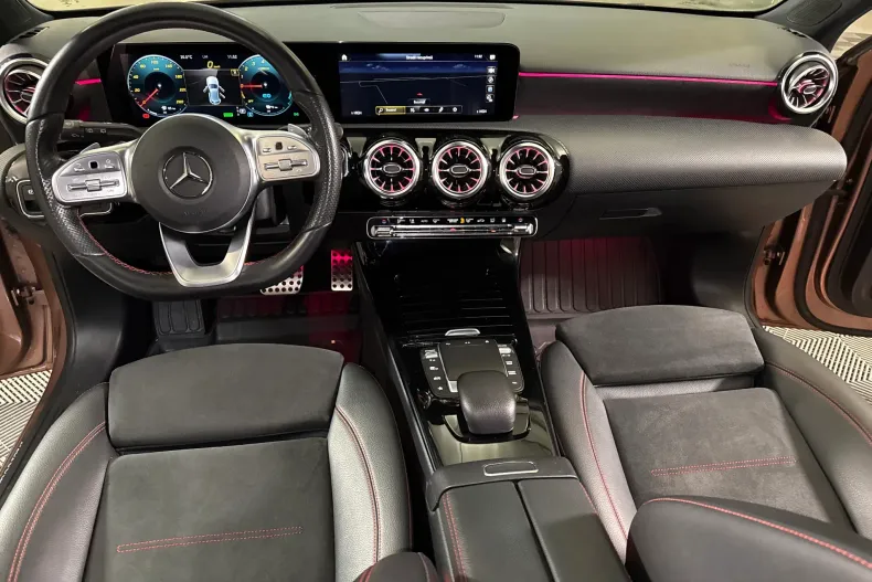 Mercedes-Benz A 250 (Clasa A) din 2021 cu 85.061 km - oferta MER255819 - foto 9
