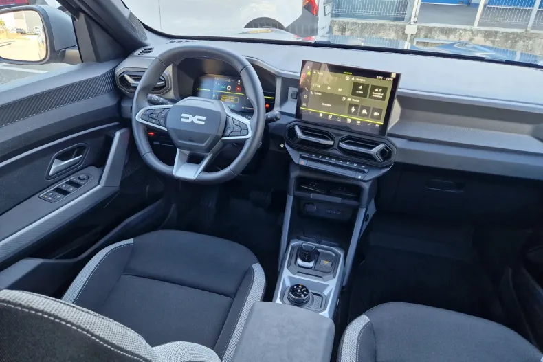 Dacia Duster din 2026 cu 2.618 km - oferta DAC255826 - foto 3