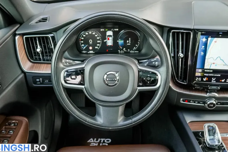 Volvo XC60 din 2020 cu 108.000 km - oferta VOL255828 - foto 11