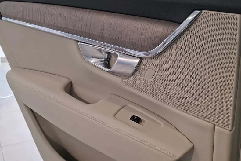 Volvo S90 din 2024 cu 8.700 km - oferta VOL255833 - foto 18