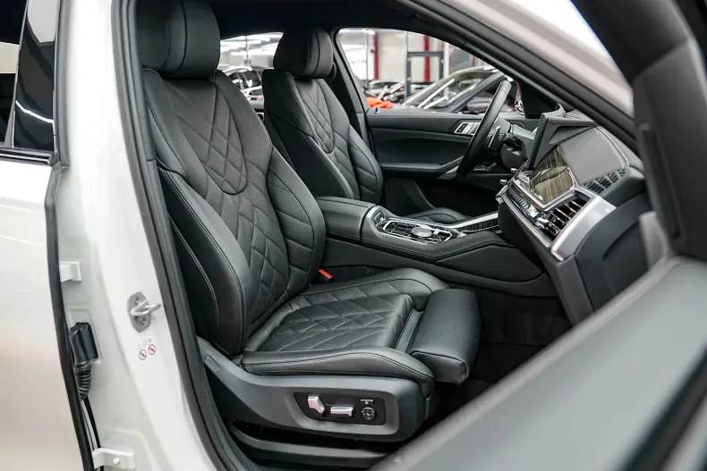 BMW X6 (Seria X) din 2024 cu 42.000 km - oferta BMW255840 - foto 8