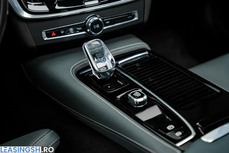 Volvo S90 din 2022 cu 95.000 km - oferta VOL255844 - foto 39