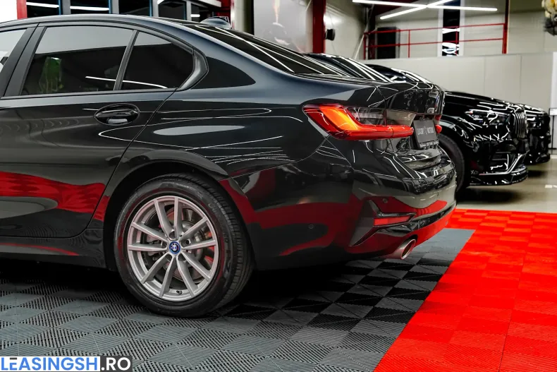 BMW 320 (Seria 3) din 2021 cu 164.000 km - oferta BMW255848 - foto 16