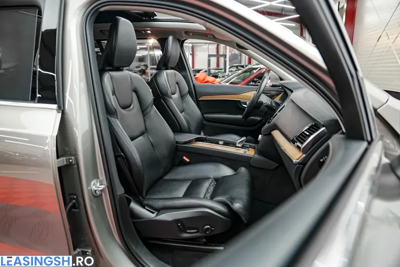 Volvo XC90 din 2022 cu 162.000 km - oferta VOL255849 - foto 12
