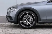 Mercedes-Benz E din 2021 cu 58.614 km - oferta MER255855 - foto 40