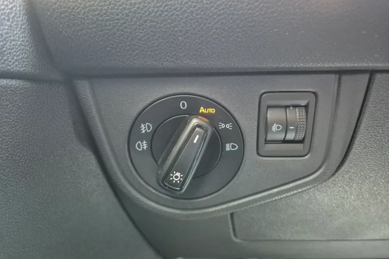 Volkswagen Taigo din 2024 cu 48.991 km - oferta VOL255862 - foto 29