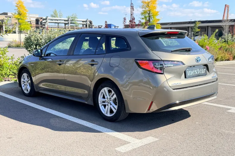 Toyota Corolla din 2021 cu 97.737 km - oferta TOY255873 - foto 4