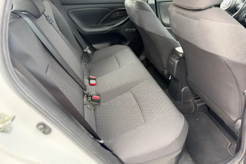 Toyota Yaris din 2021 cu 83.462 km - oferta TOY255875 - foto 11