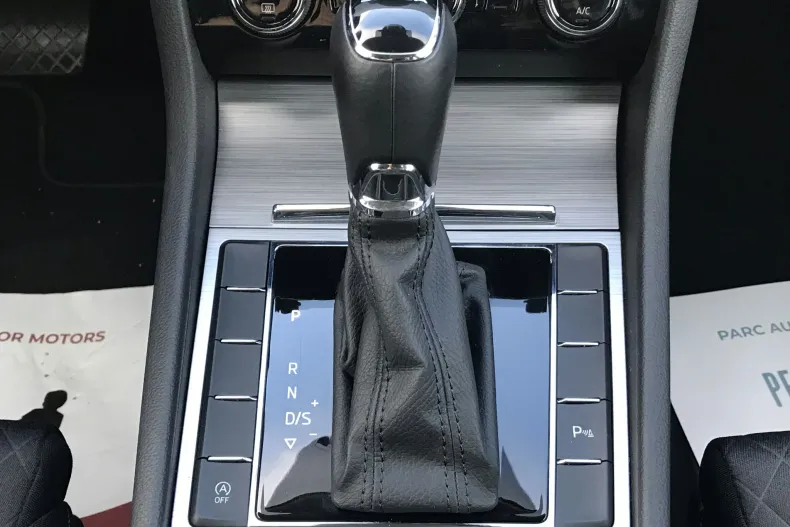 Skoda Superb din 2023 cu 149.131 km - oferta SKO255876 - foto 34