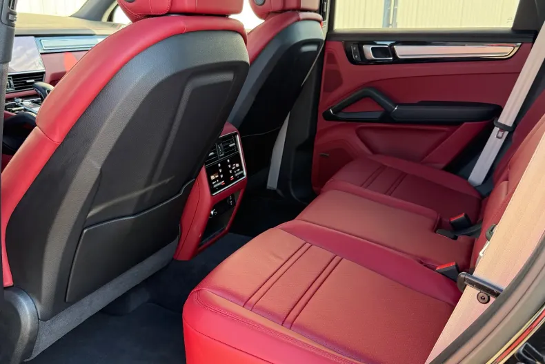 Porsche Cayenne din 2024 cu 1 km - oferta POR255881 - foto 19