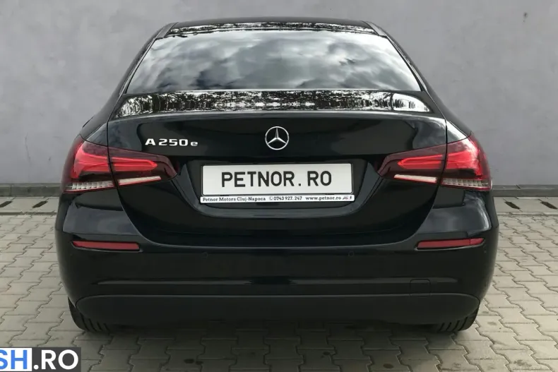 Mercedes-Benz A 250 (Clasa A) din 2022 cu 95.401 km - oferta MER255882 - foto 12