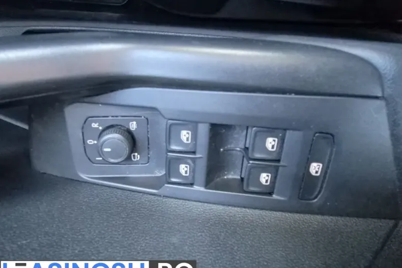 Volkswagen T-Cross din 2023 cu 100.000 km - oferta VOL255885 - foto 31