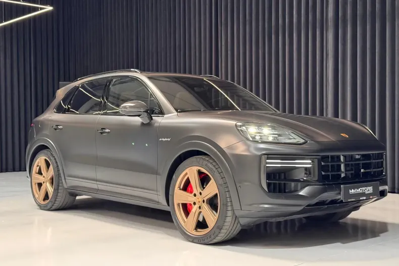 Porsche Cayenne din 2024 cu 25.025 km - oferta POR255897 - foto 1