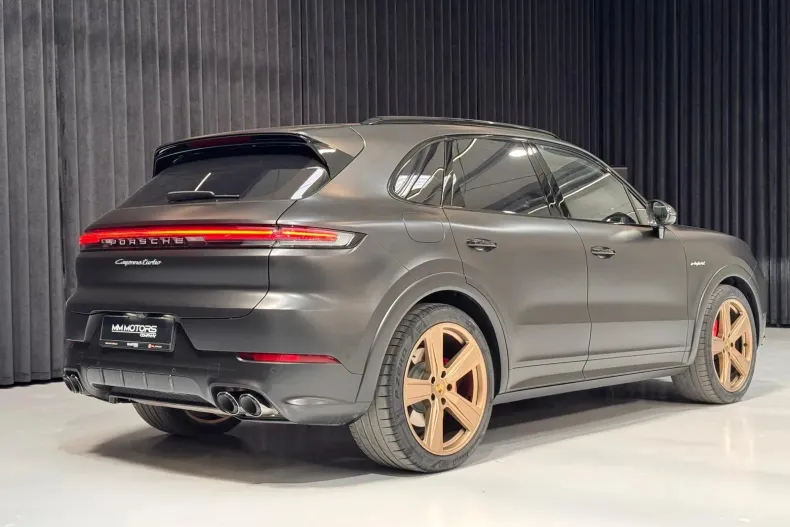 Porsche Cayenne din 2024 cu 25.025 km - oferta POR255897 - foto 3