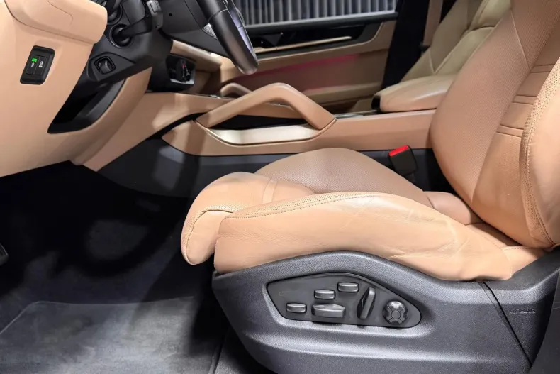 Porsche Cayenne din 2024 cu 25.025 km - oferta POR255897 - foto 13