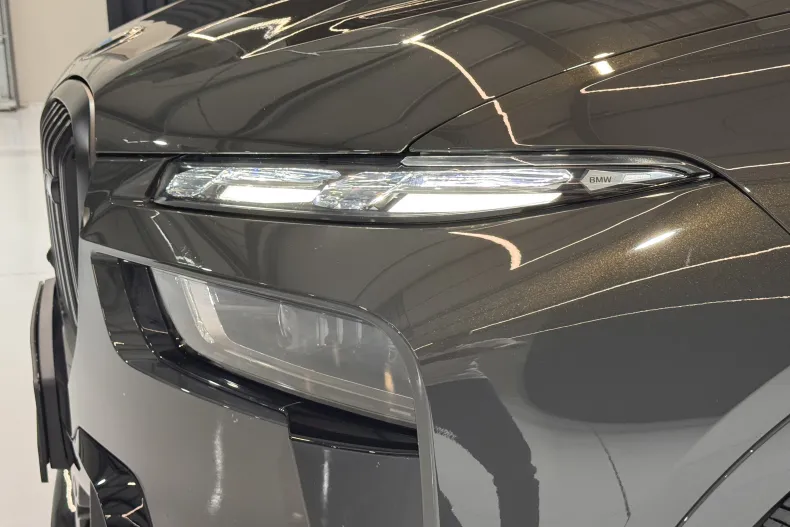 BMW X7 (Seria X) din 2023 cu 42.168 km - oferta BMW255902 - foto 9