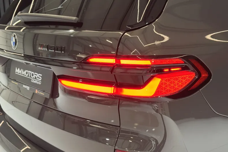 BMW X7 (Seria X) din 2023 cu 42.168 km - oferta BMW255902 - foto 17