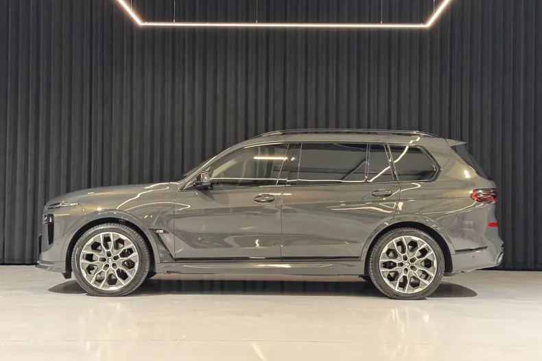 BMW X7 (Seria X) din 2023 cu 42.168 km - oferta BMW255902 - foto 18