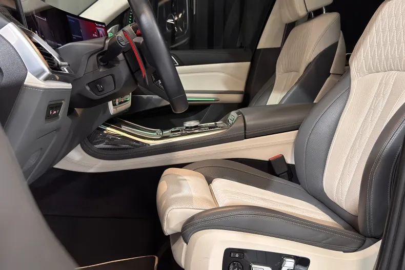 BMW X7 (Seria X) din 2023 cu 42.168 km - oferta BMW255902 - foto 23