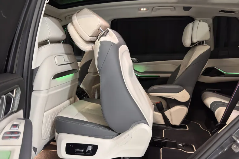 BMW X7 (Seria X) din 2023 cu 42.168 km - oferta BMW255902 - foto 32