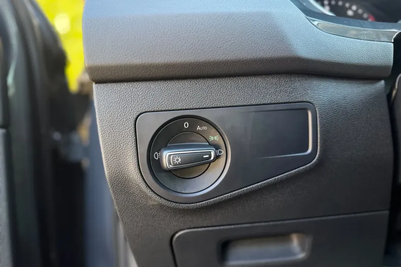 Volkswagen Tiguan din 2022 cu 51.911 km - oferta VOL255905 - foto 19